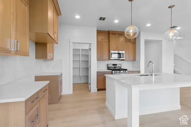 696 N 600 W #105, Tremonton, UT 84337 - Image #1