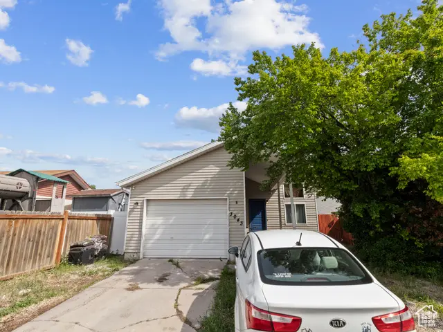 3043 S Arthurs Ct Ct W, West Valley City, UT 84120 - Image #1