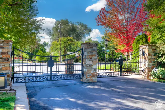 6176 S Verness Cv, Holladay, UT 84121 - Image #2