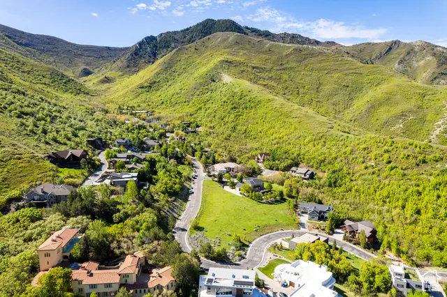 326 S Maryfield Dr #404, Salt Lake City, UT 84108 - Image #3