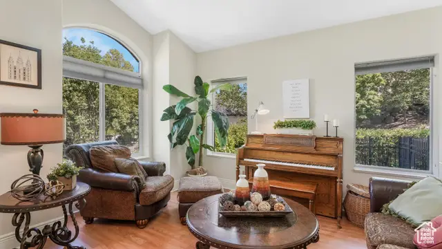 1776 E Horizon Point Cir, Draper, UT 84020 - Image #2