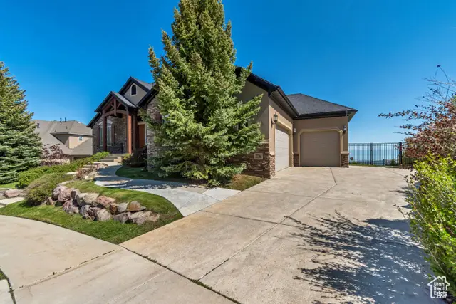 2116 E Falcon Ridge Dr, Draper, UT 84020 - Image #2