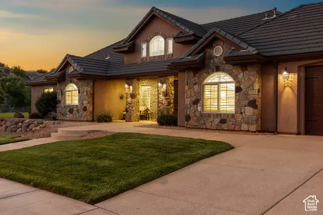 880 N 370 W, La Verkin, UT 84745 - Image #2