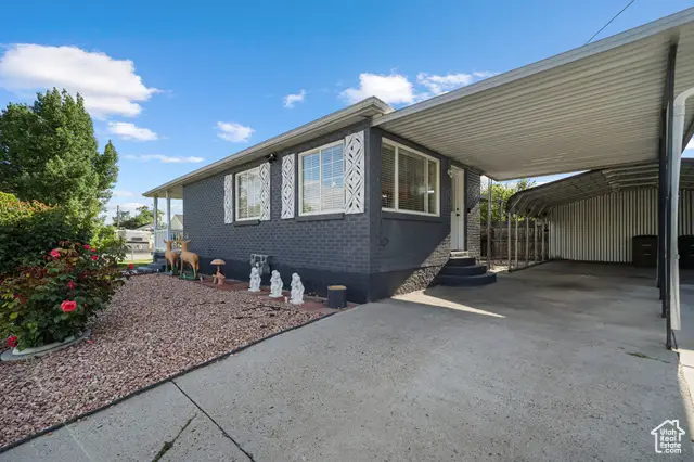 705 N American Beauty Dr, Salt Lake City, UT 84116 - Image #3