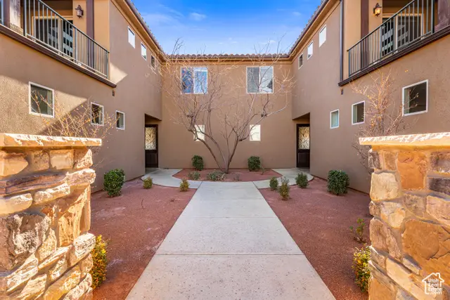 3800 Paradise Village Dr #84, Santa Clara, UT 84765 - Image #2