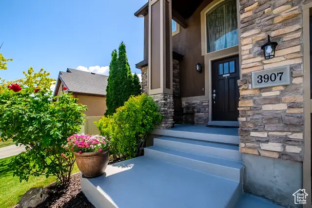 3907 W Tottori Dune Dr S, South Jordan, UT 84095 - Image #3