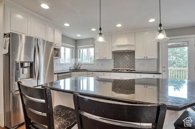 1995 E 6225 S, South Ogden, UT 84403 - Image #2