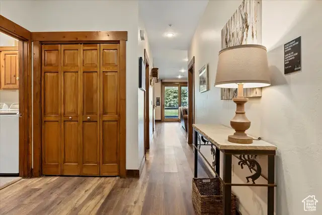 2305 Queen Esther Dr #201, Park City, UT 84060 - Image #2