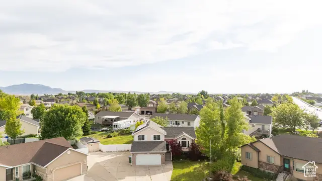 3951 W Baltimore Cir S, Syracuse, UT 84075 - Image #3