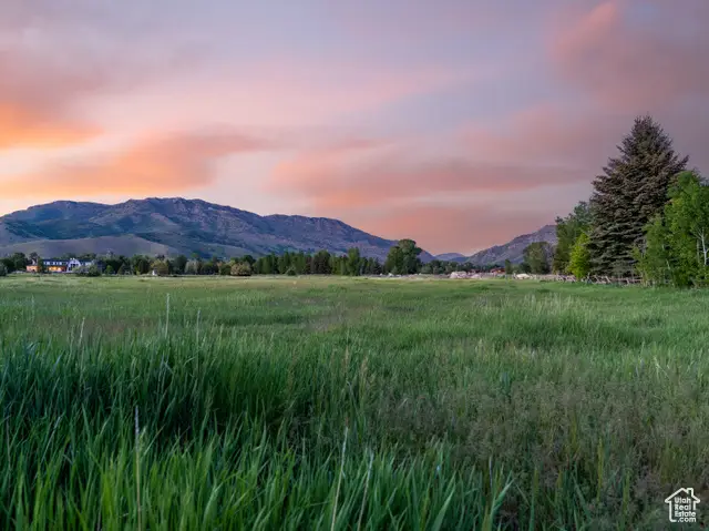 8822 E Eagle Way N #7, Huntsville, UT 84317 - #2