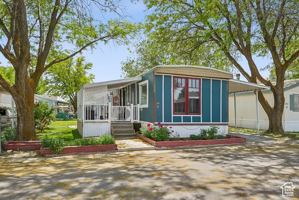 1265 W Goldfinch St, Salt Lake City, UT 84123