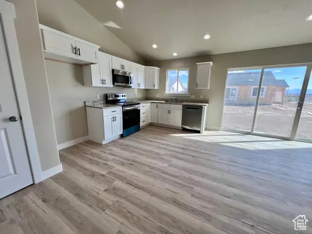 2352 E Yellow Blossom St, Eagle Mountain, UT 84005 - Image #2