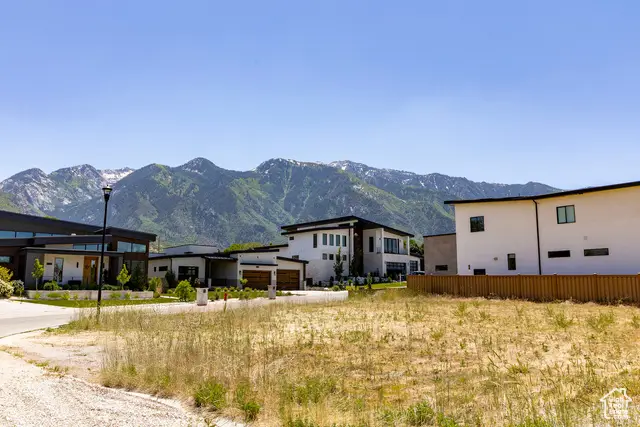 9942 S Altamont Dr E, Sandy, UT 84092 - Image #1