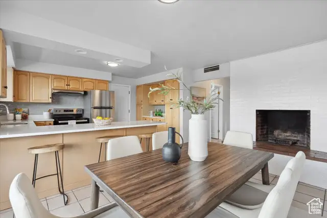 1881 S Foothill Dr E, Salt Lake City, UT 84108 - Image #1