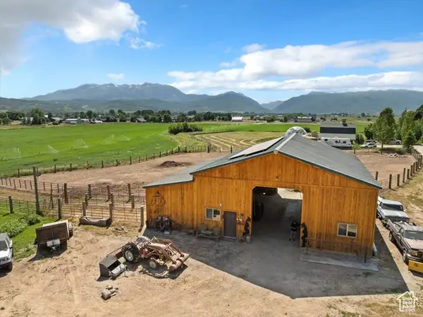 409 N 9000 E, Huntsville, UT 84317