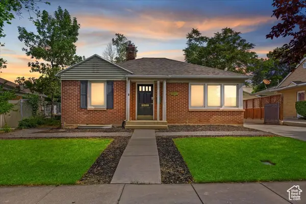 2009 E Hollywood Ave, Salt Lake City, UT 84108