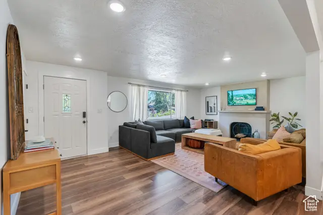 2040 N Oakcrest Ter, Provo, UT 84604 - Image #2