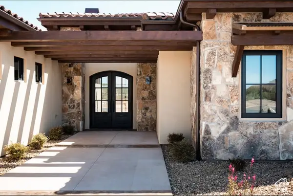 442 E Entrada Dr, Virgin, UT 84779