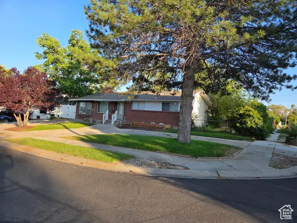 3947 W Ridgeview Way, Taylorsville, UT 84129