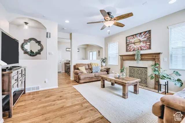 10253 S Clarks Hill Dr, South Jordan, UT 84009 - Image #3