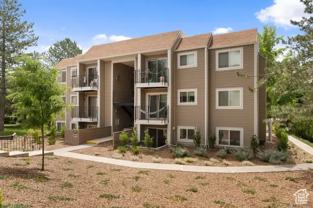 1040 E Quail Park Dr #B, Millcreek, UT 84117 - Image #2