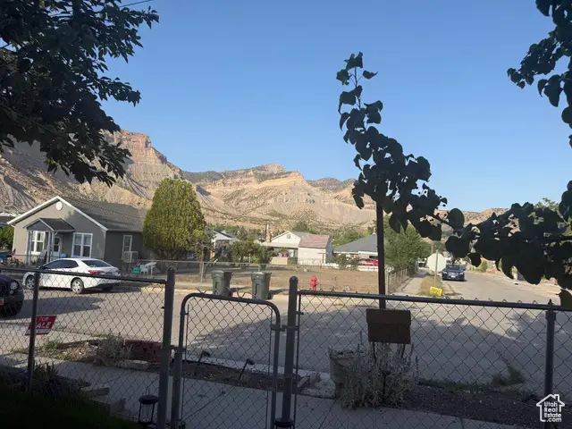 286 Duchesne St, Helper, UT 84526 - Image #3