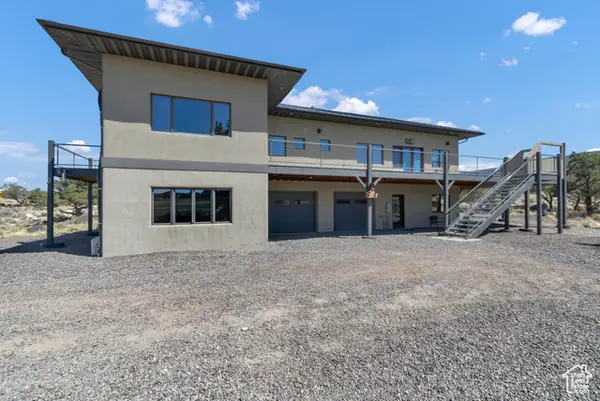 900 S & 938 S 1800 E, Teasdale, UT 84773