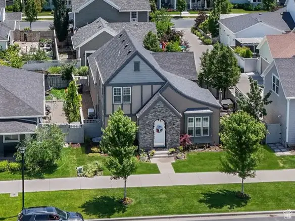 10617 S Split Rock Dr, South Jordan, UT 84009 - Image #2