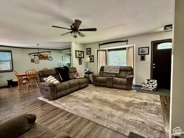 536 N Sundance Cir, Vernal, UT 84078 - Image #2
