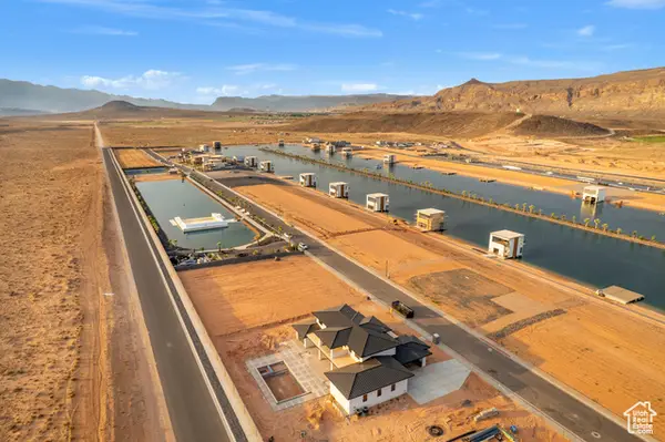 4200 S Shore Dr #52, Hurricane, UT 84737