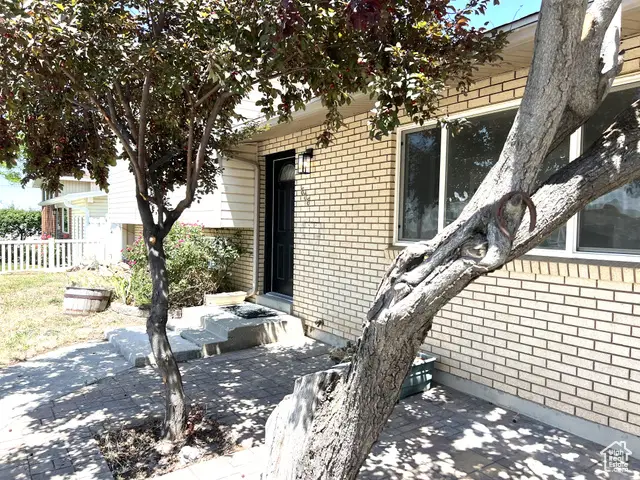 686 N Parkway Ave, Tooele, UT 84074 - Image #2