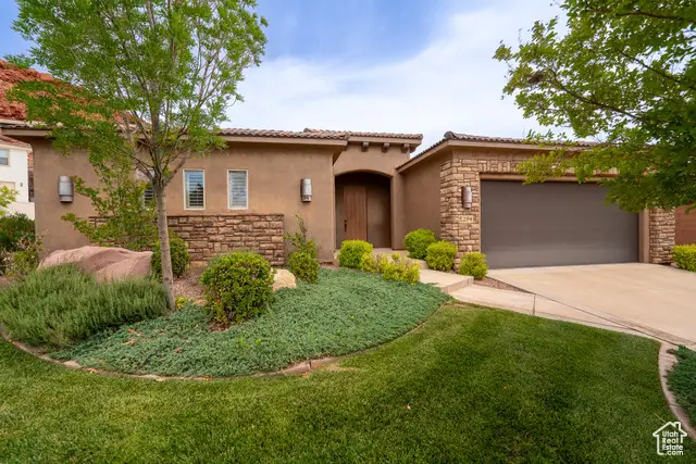 2294 N Gunsight Dr, Saint George, UT 84770 - Image #1