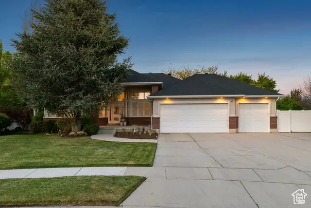 10025 Silver Streak Dr, South Jordan, UT 84095 - Image #2