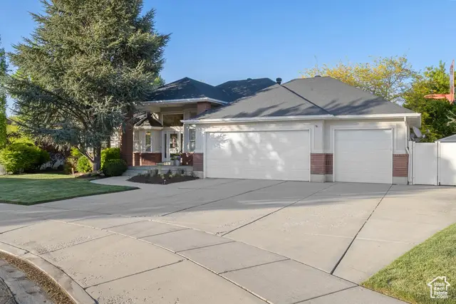 10025 Silver Streak Dr, South Jordan, UT 84095 - Image #3