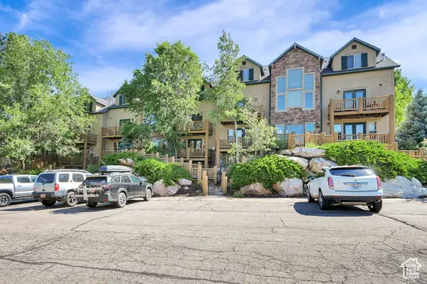 5060 E Lakeview Dr #1109, Eden, UT 84310