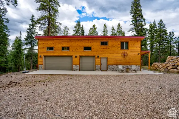 1990 N Dixie Dr, Duck Creek Village, UT 84762