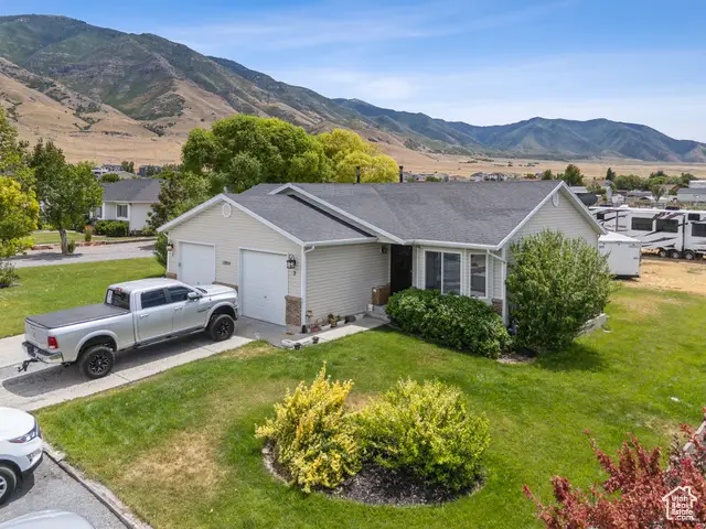 1884 E Shepard Ln, Lake Point, UT 84074 - Image #2