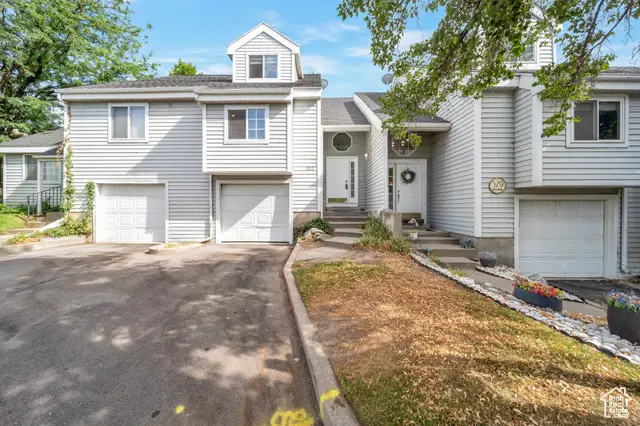 527 Applewood Dr, Bountiful, UT 84010 - Image #1