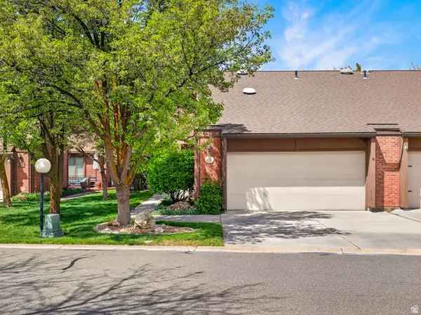 48 N White Barn Dr W, Pleasant View, UT 84414