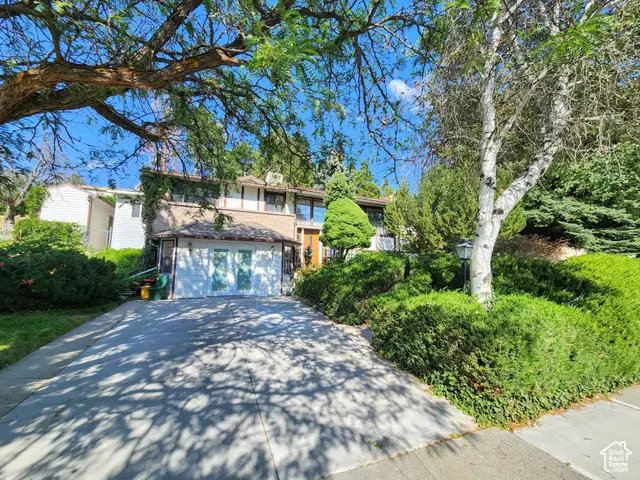 8857 S Capella Way E, Sandy, UT 84093 - Image #1