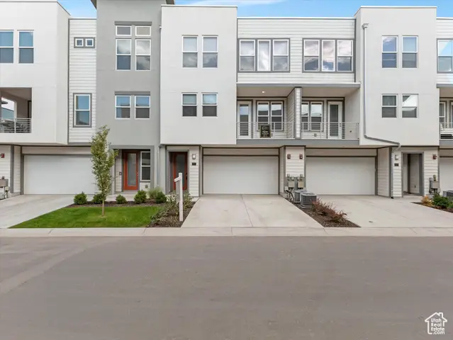 597 N Nichole Ln #205, Farmington, UT 84025 - Image #2