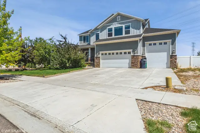 2086 W White Pine Dr S, Layton, UT 84041 - Image #2