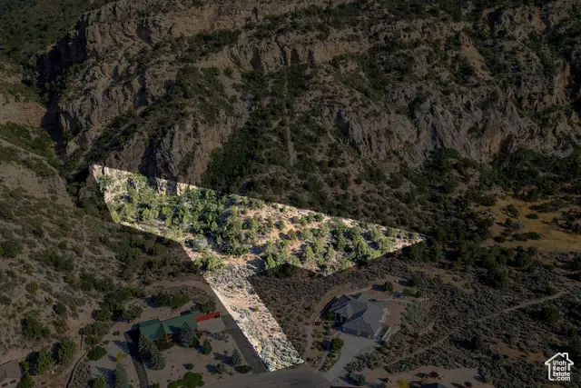 2235 S Chekshani Cliffs #59, New Harmony, UT 84757 - Image #2