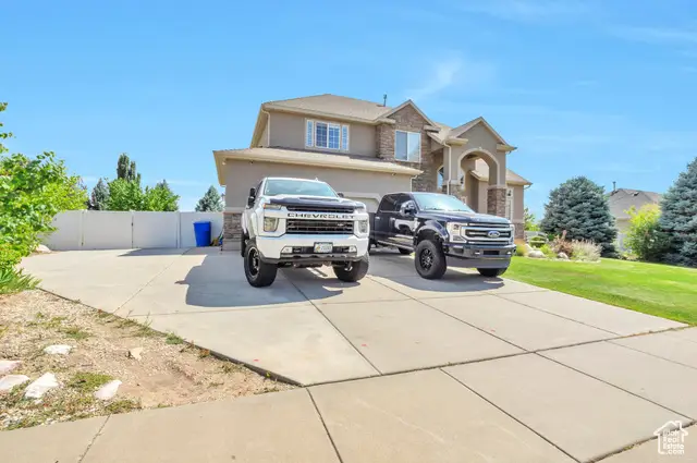 483 W 3500 N, Pleasant View, UT 84414 - Image #2