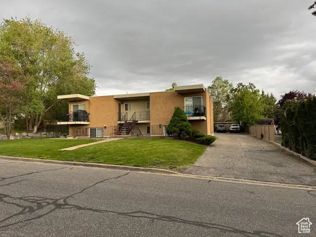 266 E Center St, Centerville, UT 84014 - Image #2
