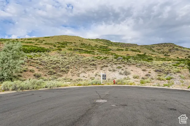 5571 W Lookout Mesa Cir S, Herriman, UT 84096 - Image #2