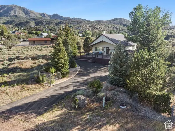 214 S Terry Pkwy, Pine Valley, UT 84781