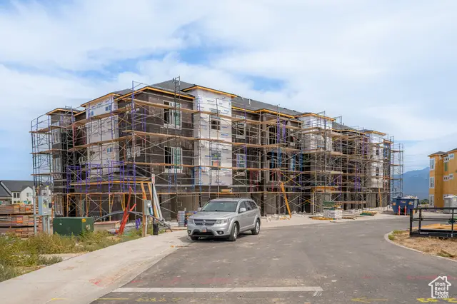 6454 W Pinnacle Peak Ln #E101, Herriman, UT 84096 - Image #1