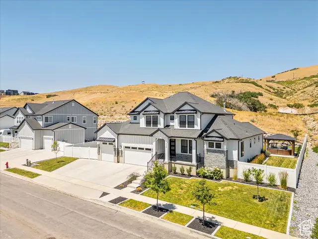 826 W Autumn Hills Blvd, Lehi, UT 84043 - Image #1