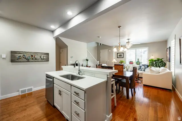 1034 W Narrows Ln, Bluffdale, UT 84065 - Image #2